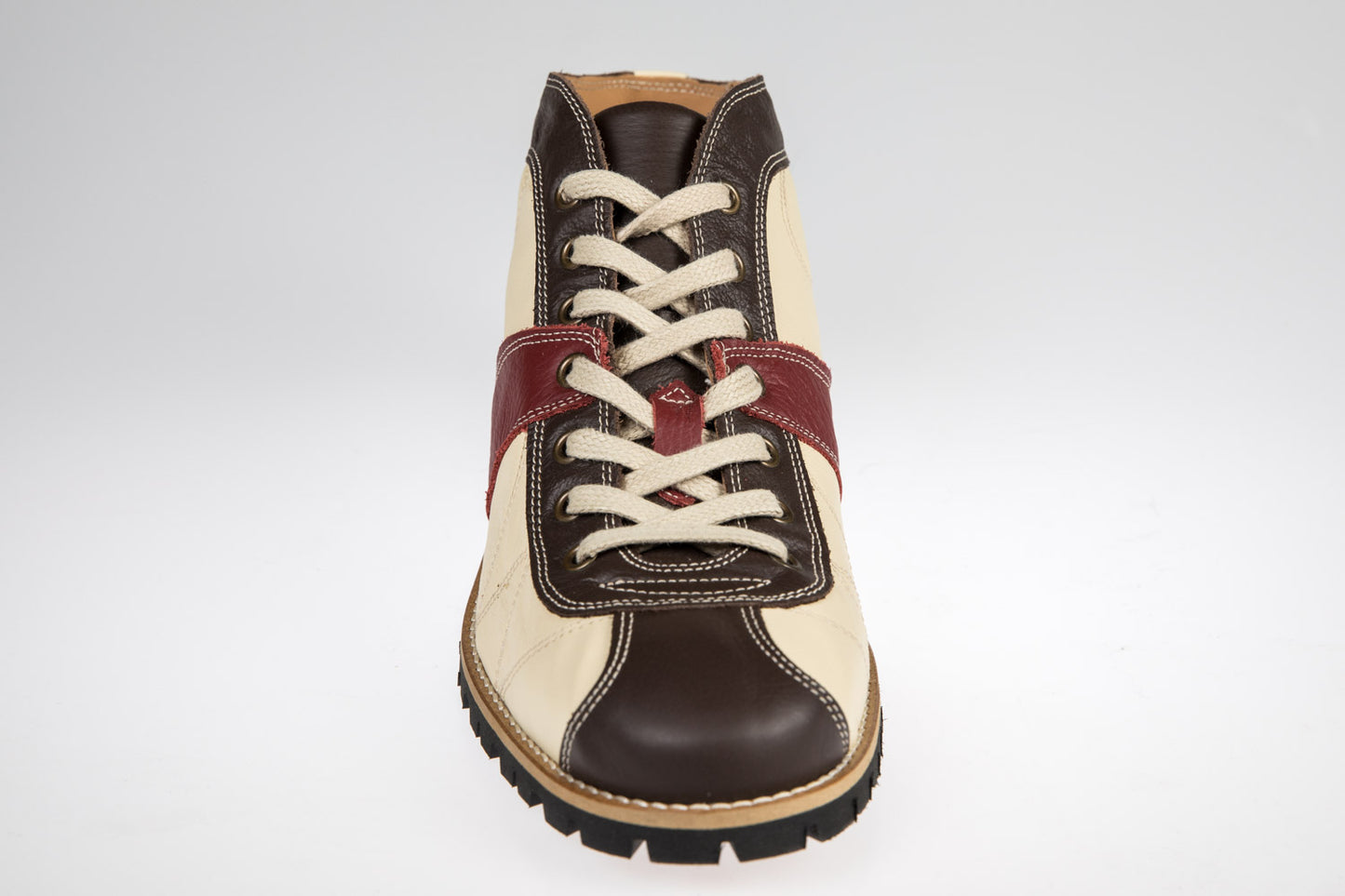creme-braun-weinrote Retro Sneaker "the Kicker"