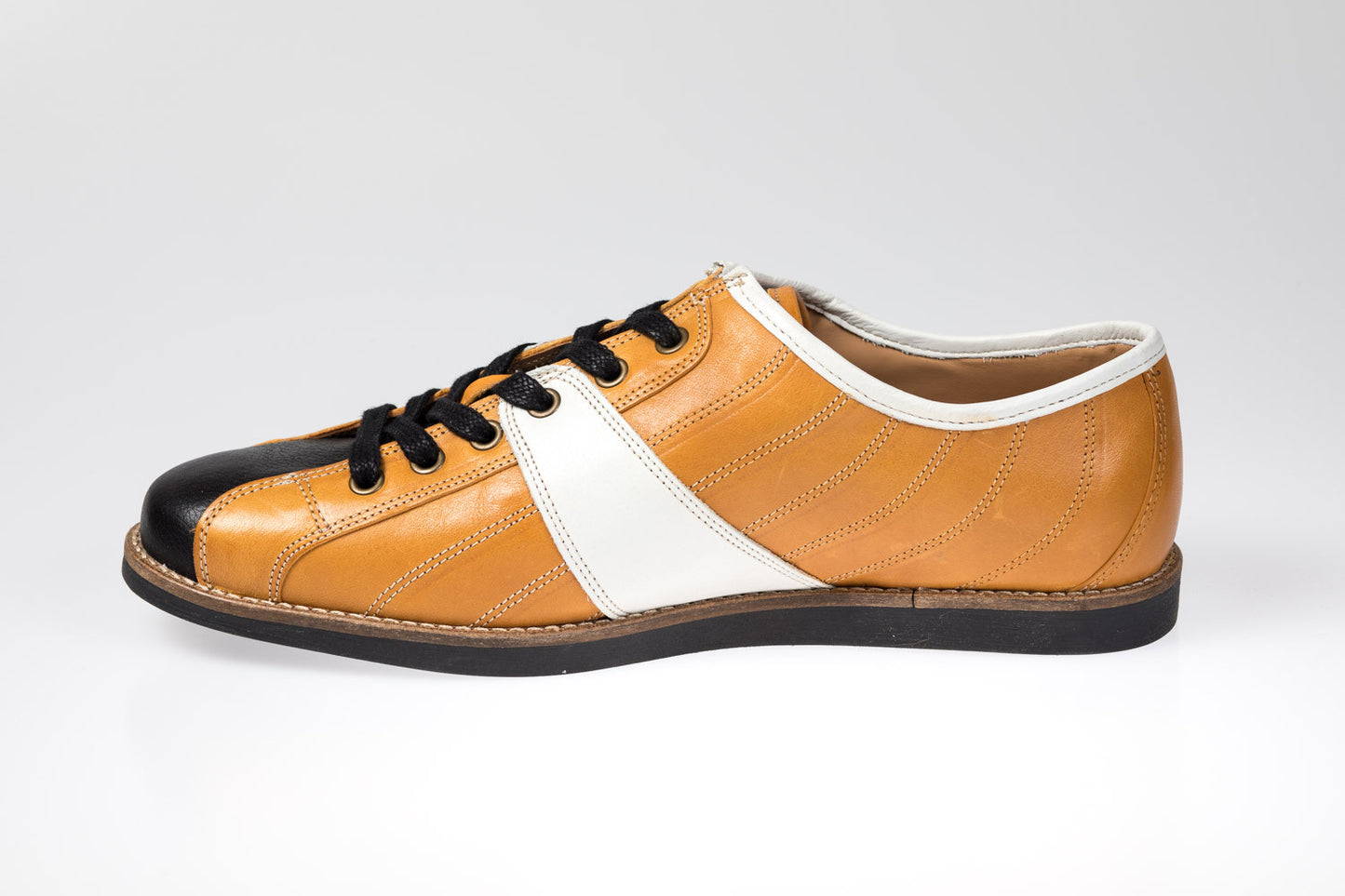 "The Bowler" - ochre/white/black