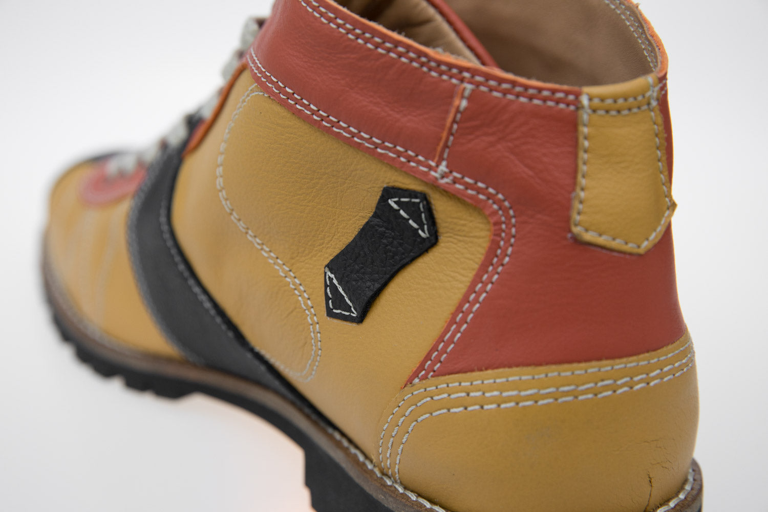 "The Kicker" Leder Retro Sneaker - senfgelb/orange/schwarz - Vibram®