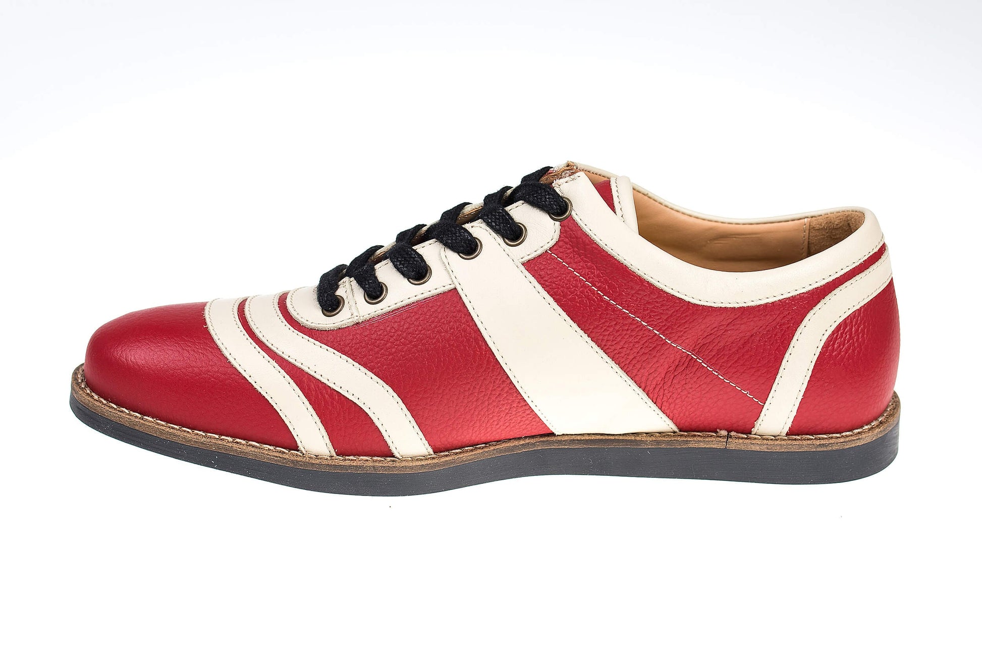 Retro Sneaker "The Bowler" rot weiß