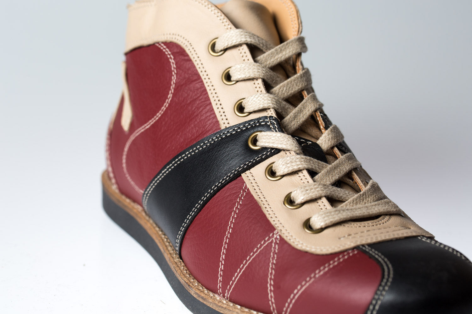 Leder Retro Sneaker "the Kicker" in rot/weiß/schwarz