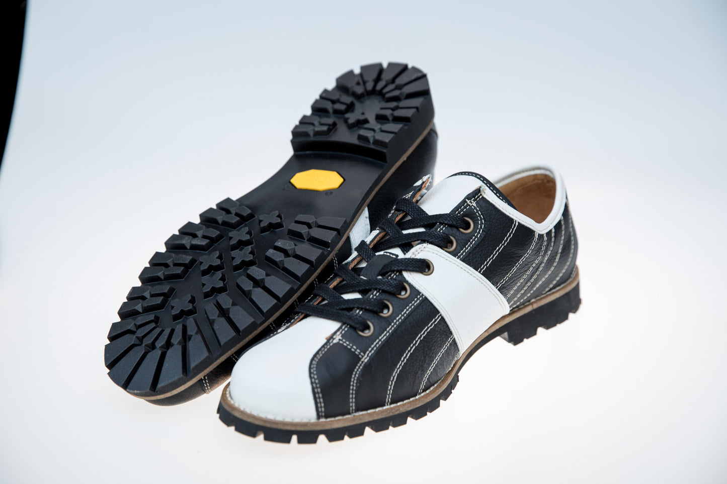 Retro Sneaker Echtleder weiß_schwarz_Vibram®